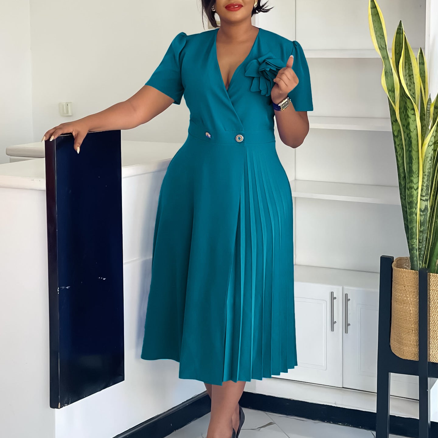V-neck Fashion Short Sleeve Solid Color Elegant Dress