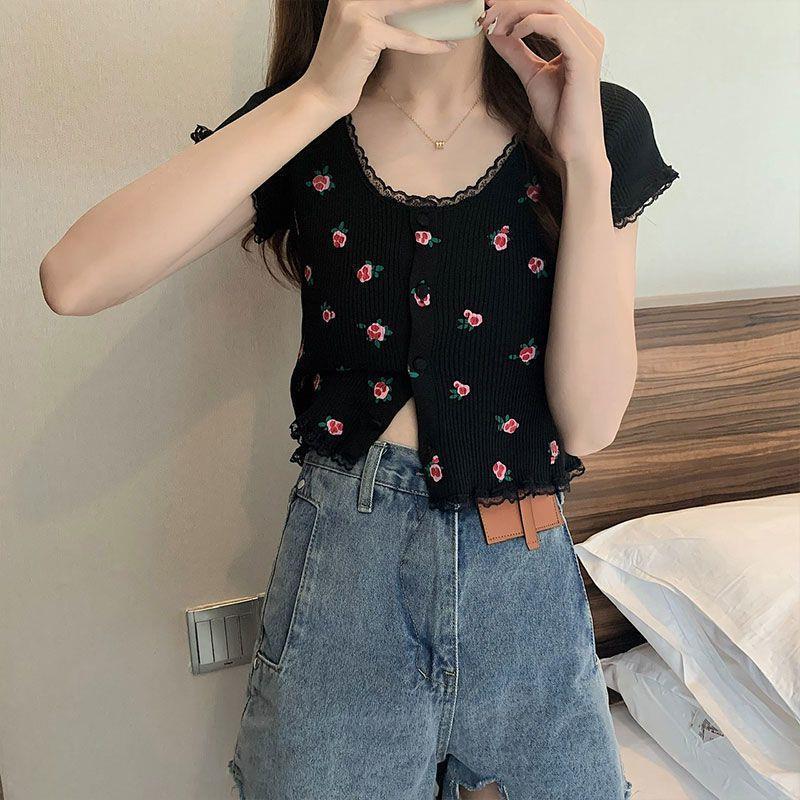 Age-reducing Floral Knitted Bottoming Shirt Short Sleeve